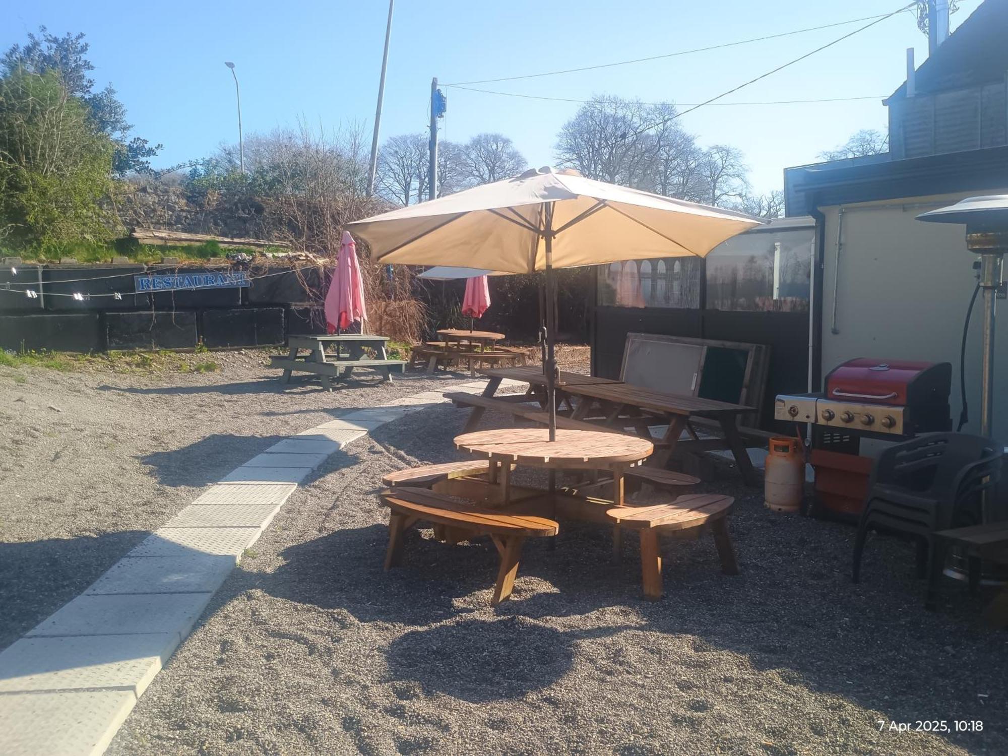 Matty'S Pub - Apartment'S Carlow Exterior photo